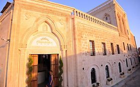 Shmayaa Hotel